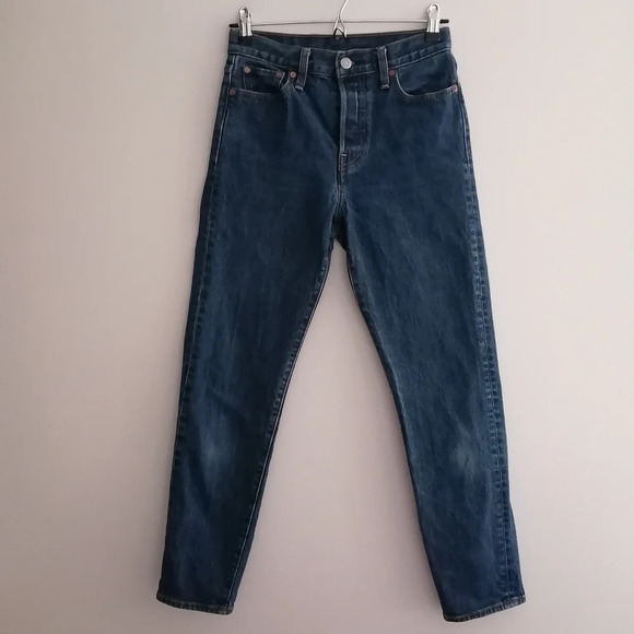 Levi's Premium Wedgie Icon Jeans In Something Cheeky High Rise Tapered Leg 26 (2 - Picture 3 of 16